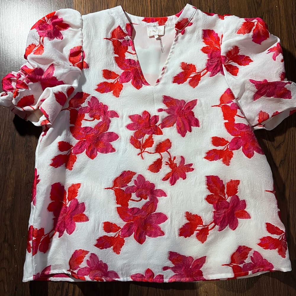 ENTRO - women’s puff sleeve blouse